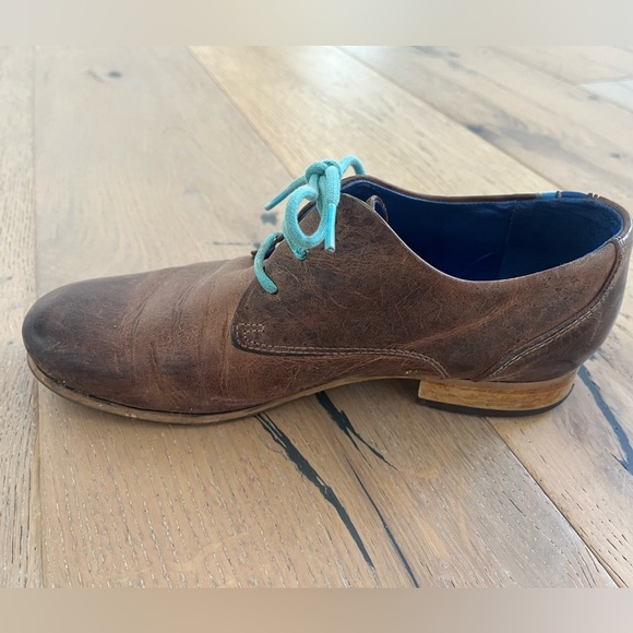 John Fluevog CBC Radio Derby Oxford Shoes Brown Leather Turquoise Women 8.5 - Picture 10 of 15